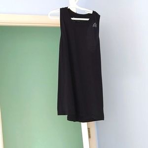 Black slim fit rebock size small exersize tank top